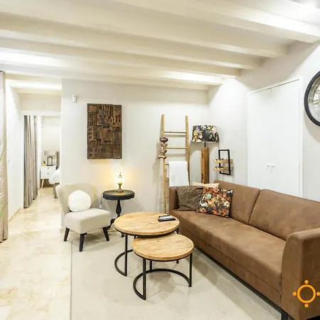 Apartment La Casa Pequena By Livework